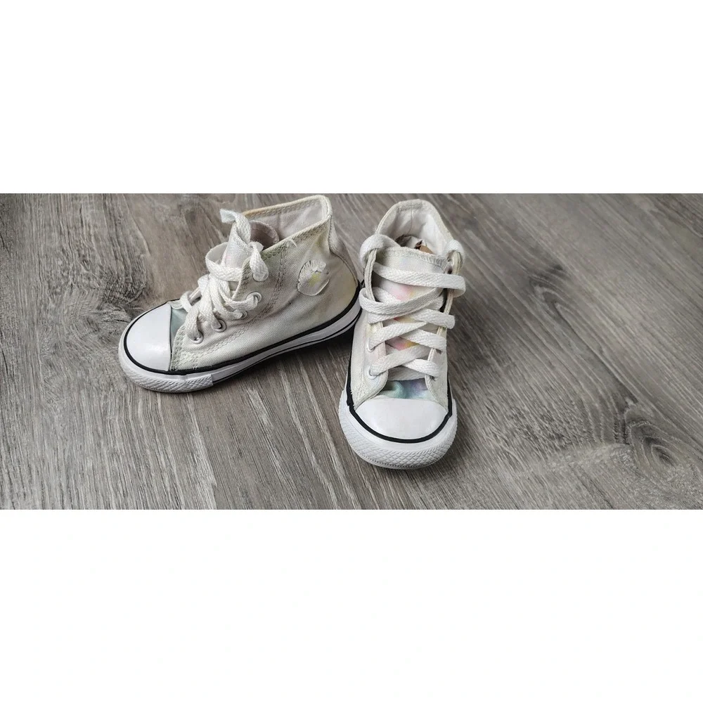 Baby Converse High Tops Multicolor Tiny‎ 7 PREOWNED Distressed Logo 761264C